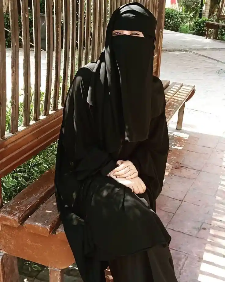 Black Hijab Girls DP (8)