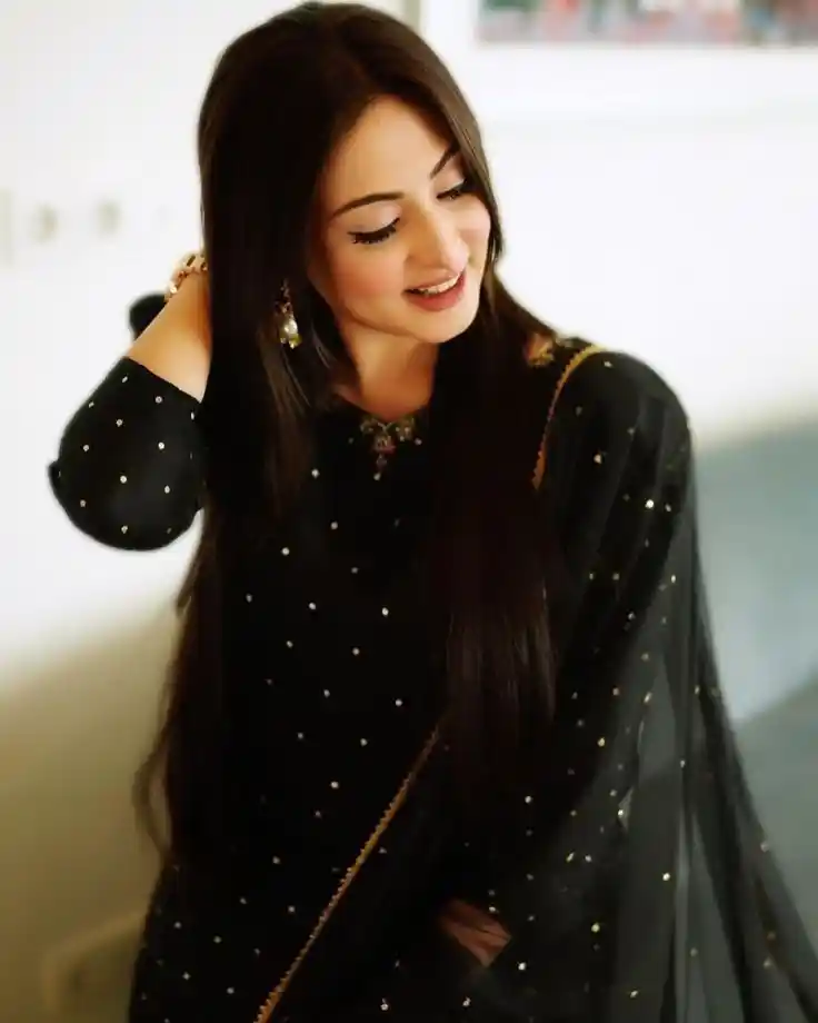 Girls DP in black dress (11)