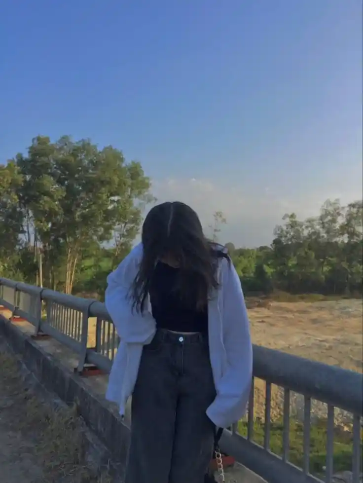Girls DP in white dress (17)