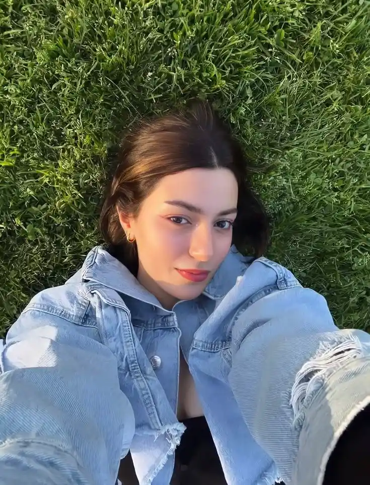 Girls DP in white dress (20)