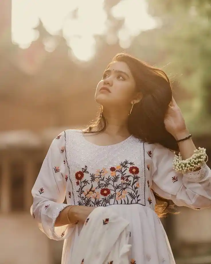 Girls DP in white dress (25)