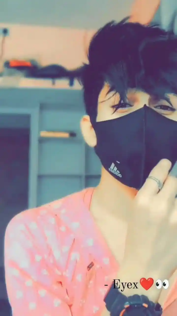 Hidden Face Boys DP with Hoodies & Masks (39)