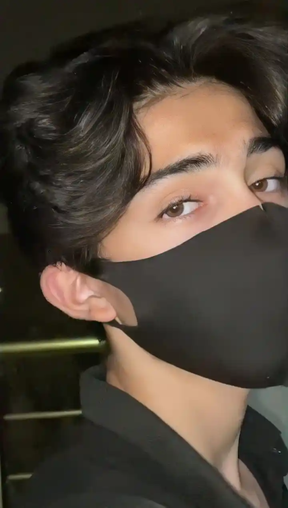 Hidden Face Boys DP with Hoodies & Masks (43)