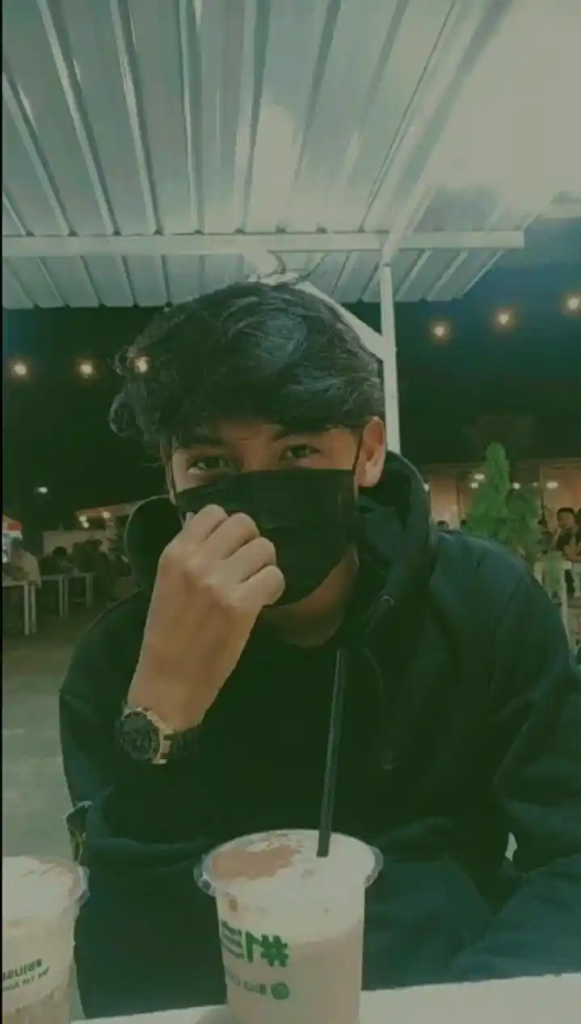 Hidden Face Boys DP with Hoodies & Masks (45)