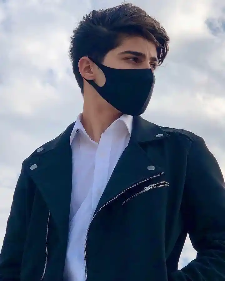 Hidden Face Boys DP with Hoodies & Masks (56)