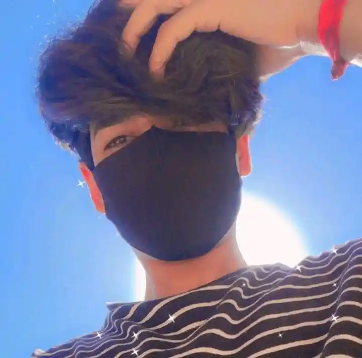Hidden Face Boys DP with Hoodies & Masks (64)
