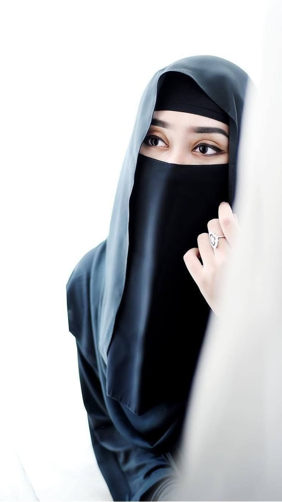 Hijab Mask Girls DP (28)