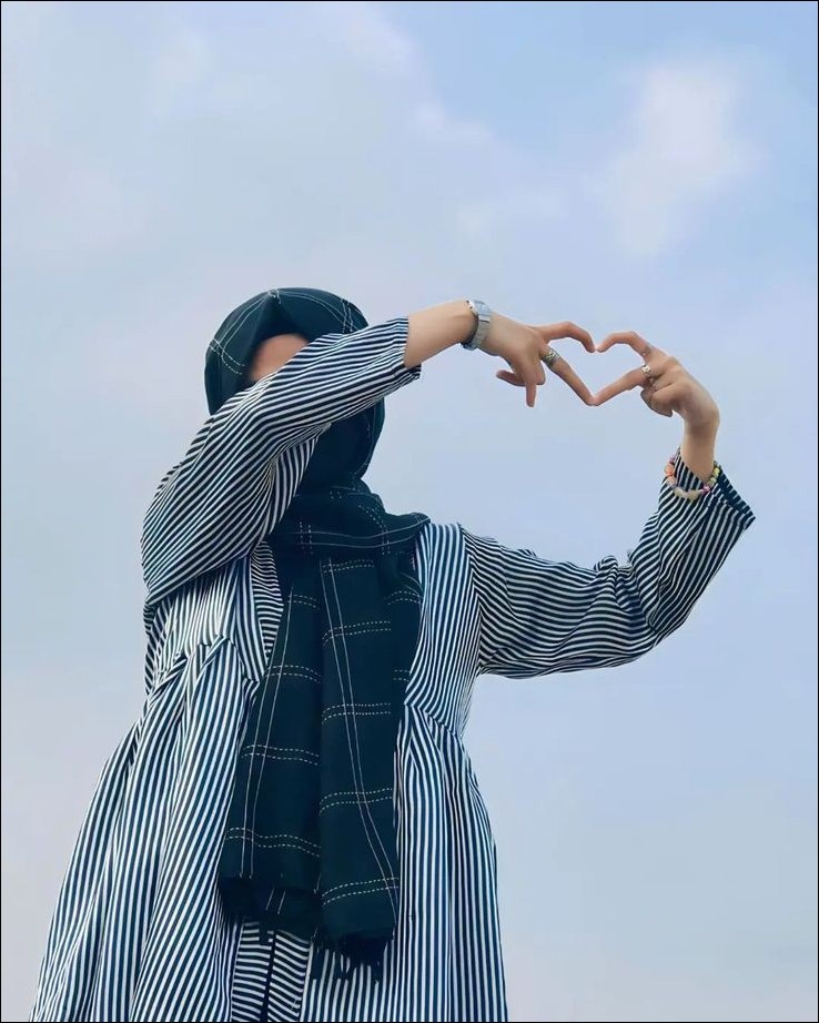 Hijab Mask Girls DP (71)