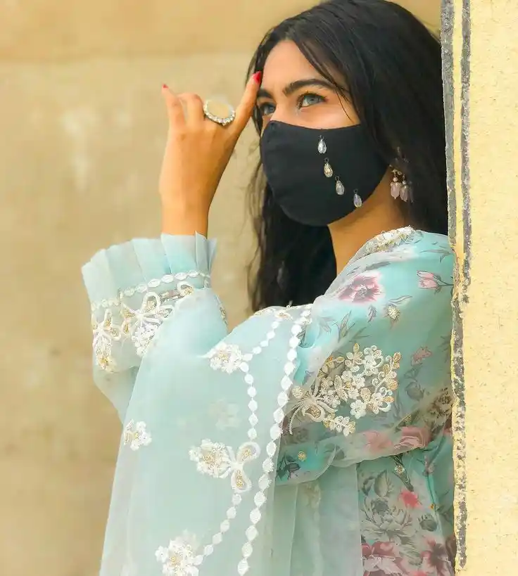 Japanese Mask Girl DP (46)