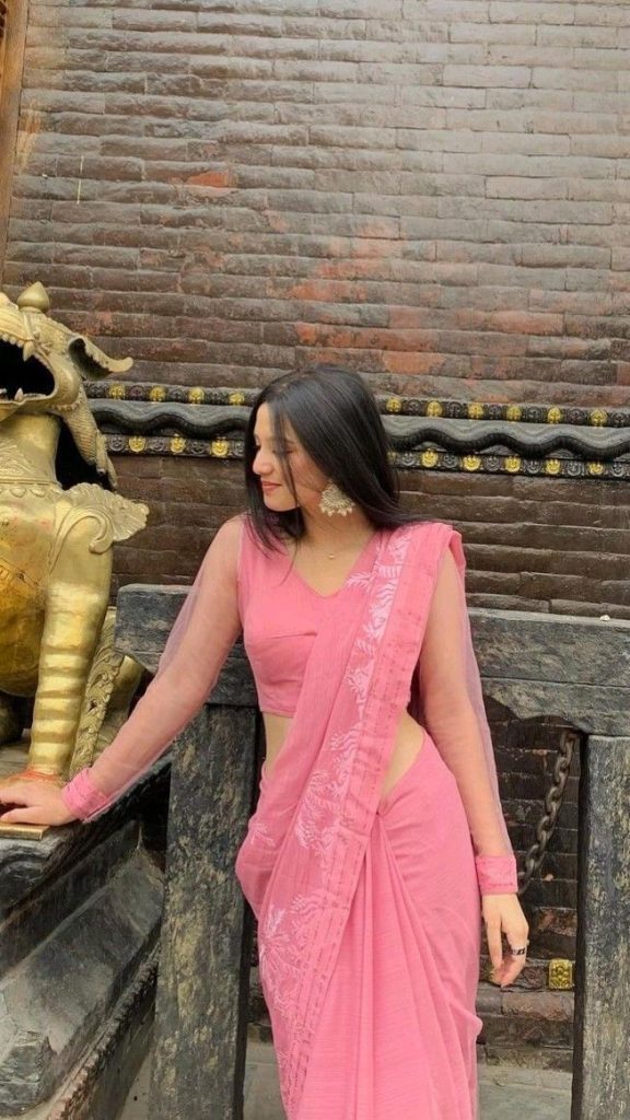 Real Girls DP in Saree (12)