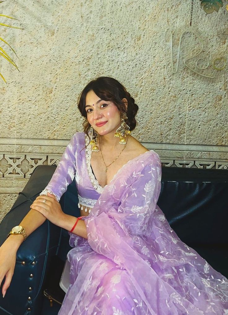 Real Girls DP in Saree (13)