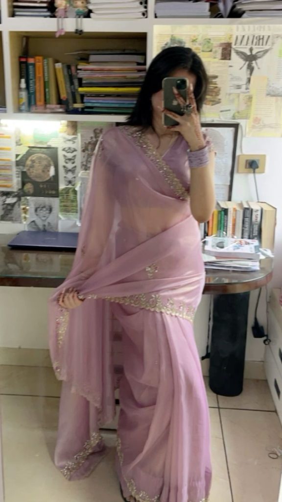 Real Girls DP in Saree (4)