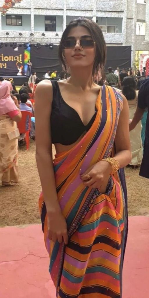Real Girls DP in Saree