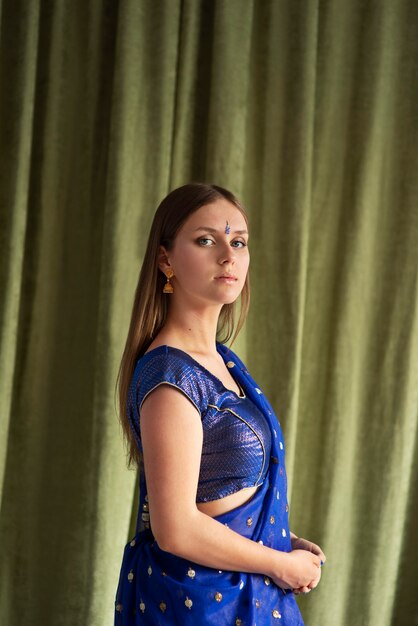 Real Girls DP in Saree (58)