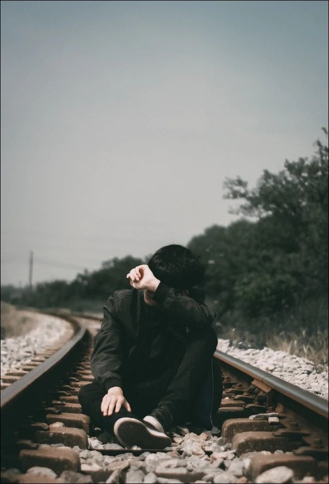 Sad Hidden Face Boys DP (57)