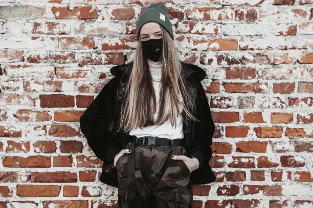 attitude mask girl dp (31)