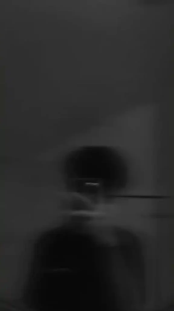 blurry Hidden Face Boys DP (10)