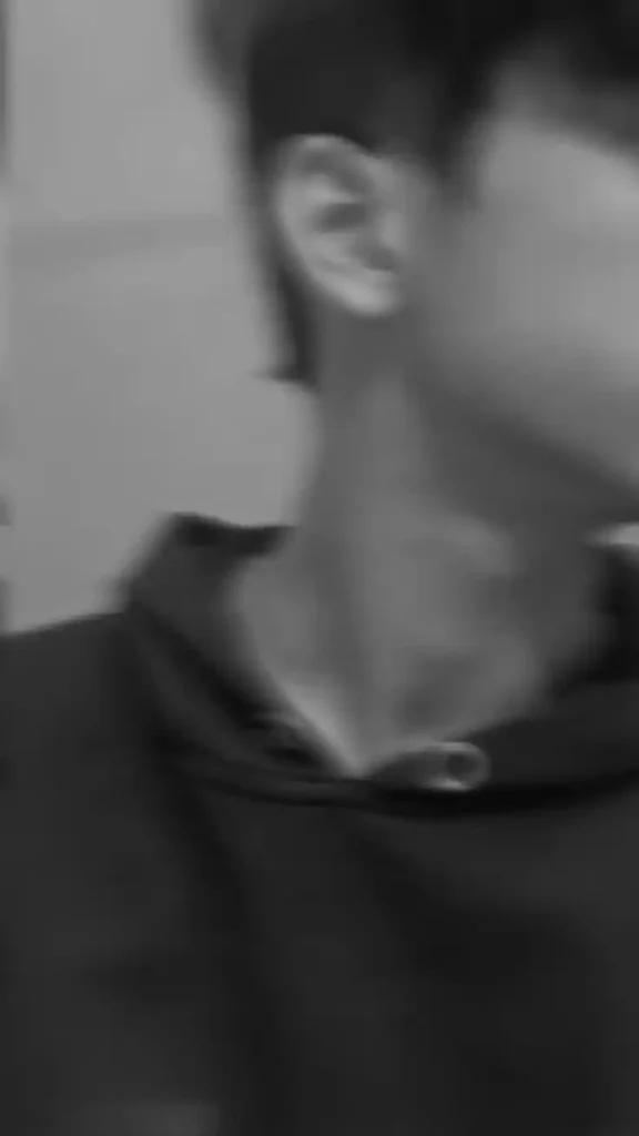 blurry Hidden Face Boys DP (13)