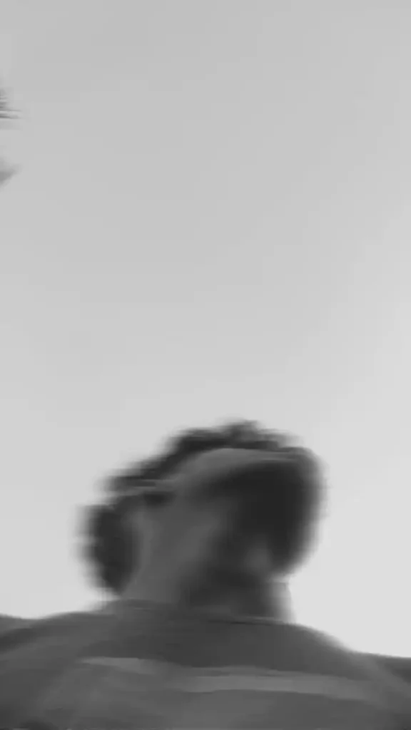 blurry Hidden Face Boys DP (19)