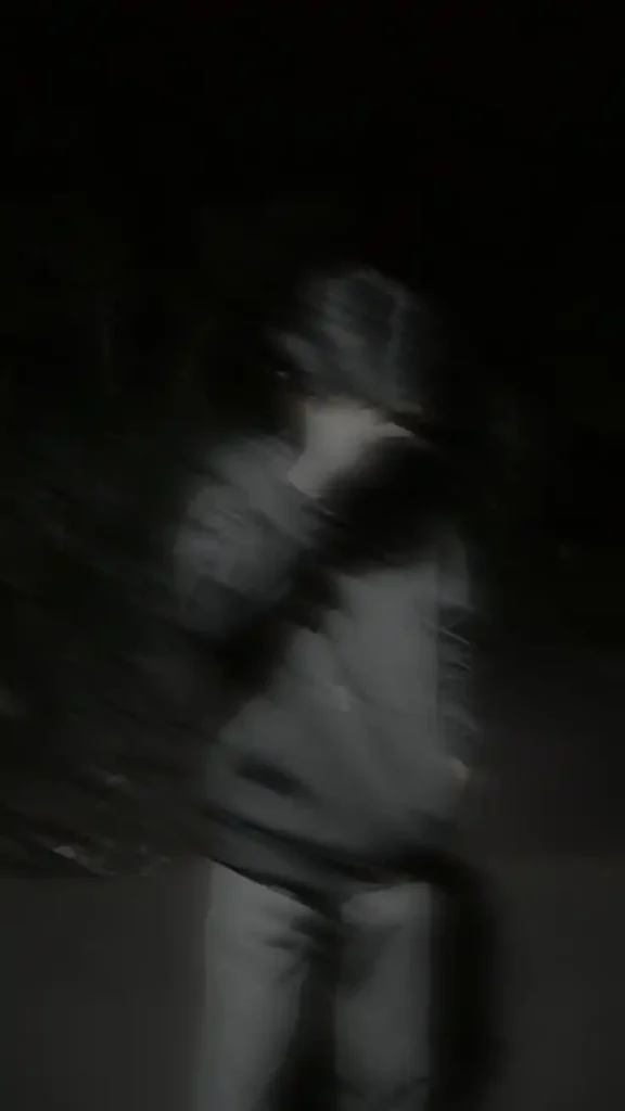blurry Hidden Face Boys DP (2)