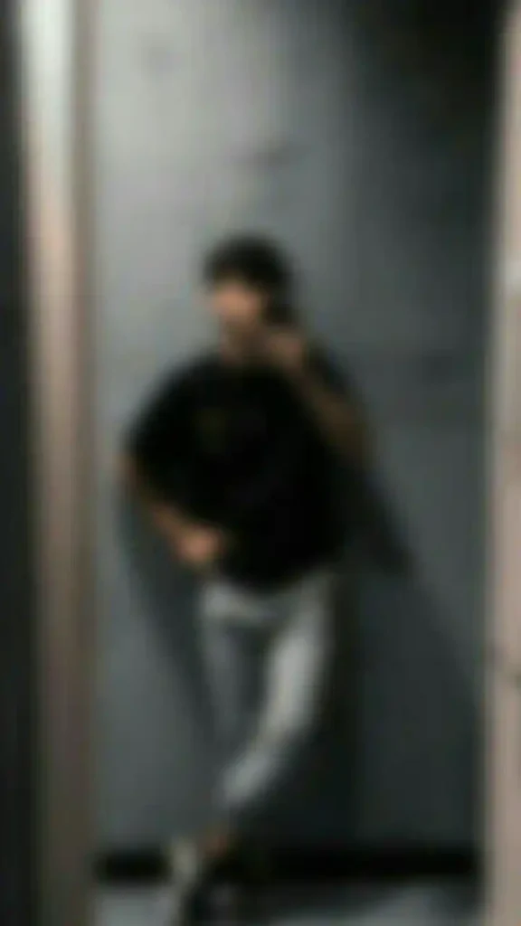 blurry Hidden Face Boys DP (25)