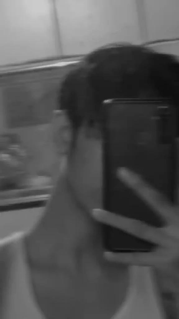 blurry Hidden Face Boys DP (33)