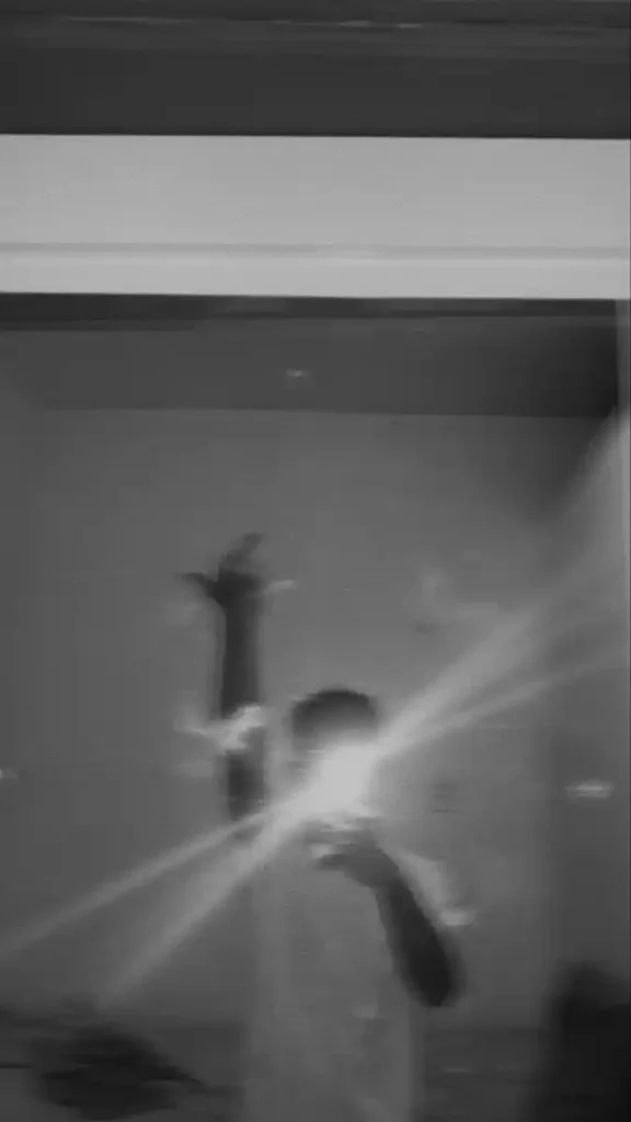 blurry Hidden Face Boys DP (51)