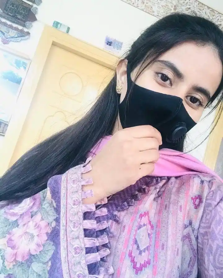 Black Mask Girls DP