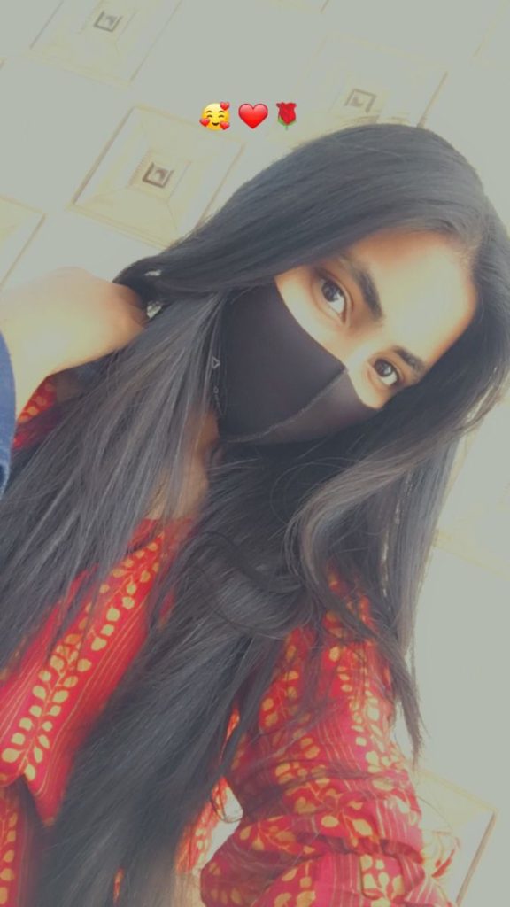 mirror selfie dp (24)