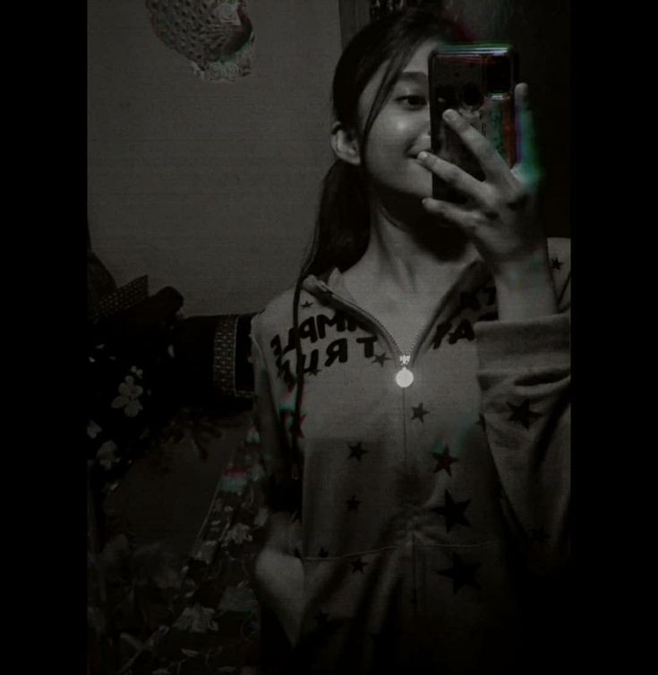 mirror selfie dp (48)