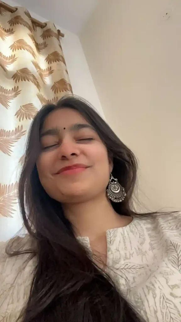 Chill Real Girls DP
