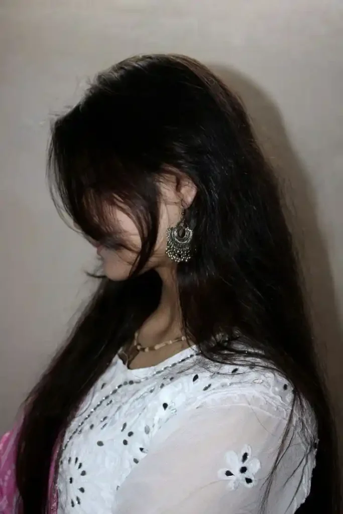 Chill Real Girls DP