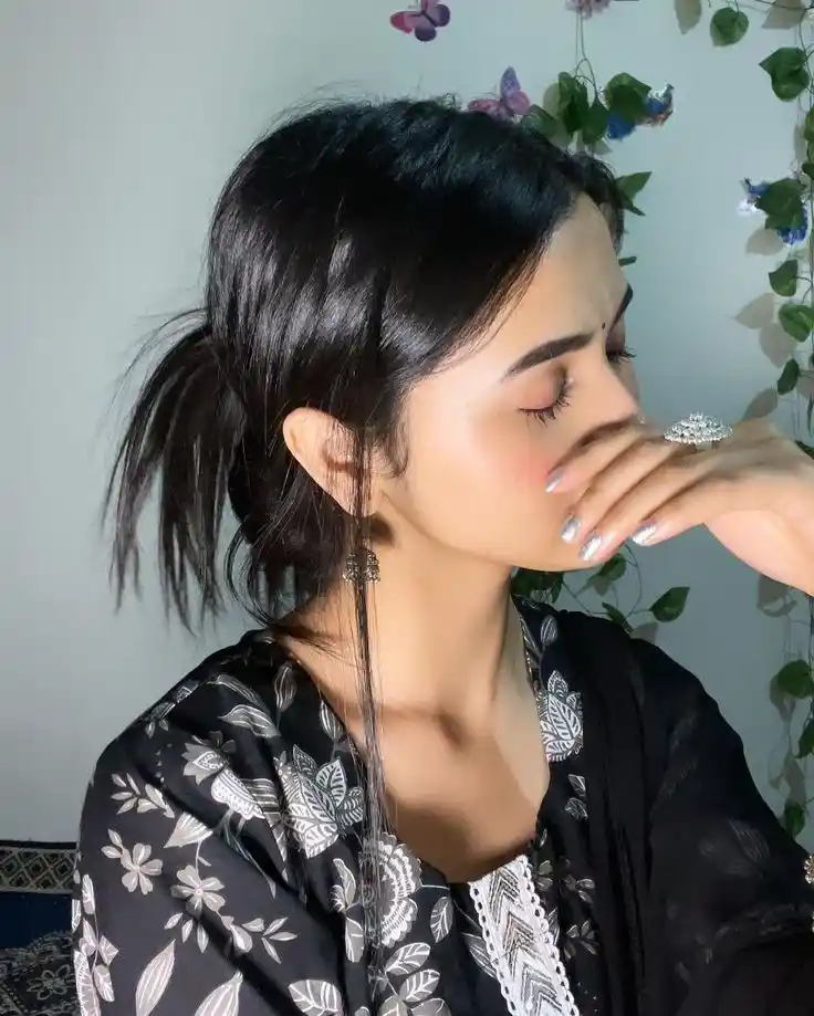 Chill Real Girls DP