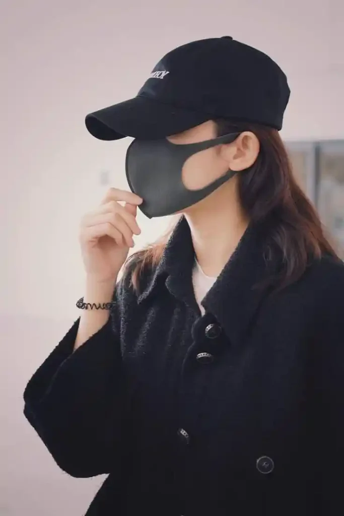 Lonely girl DP (2)