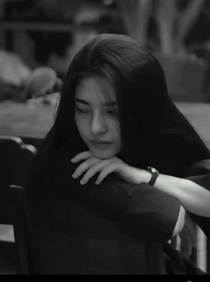 Lonely girl DP (5)